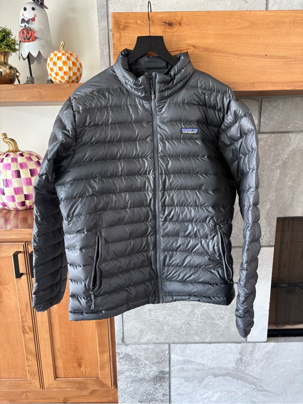 Patagonia Men’s Black Quilted Lightweight Puffer Jacket